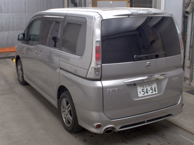 NISSAN SERENA