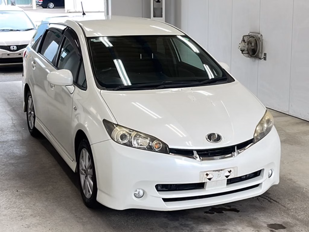TOYOTA WISH