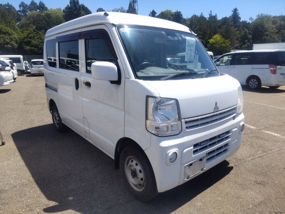 MITSUBISHI MINICAB