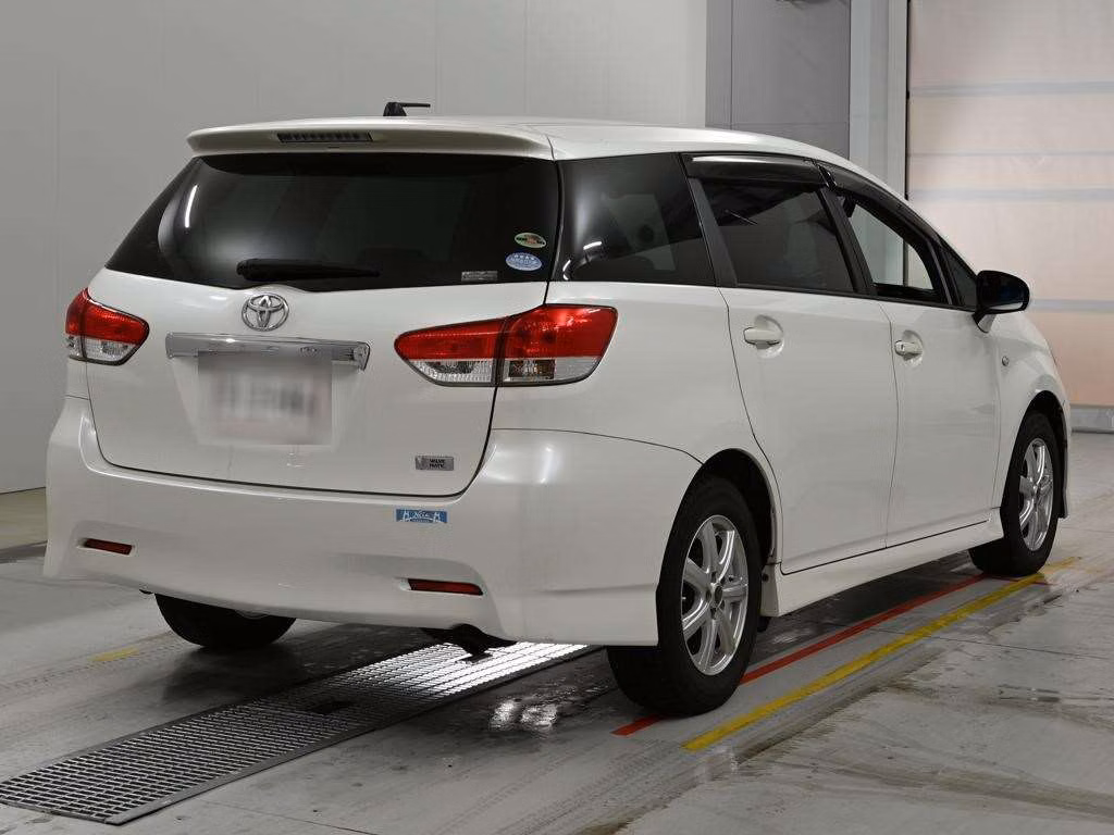 TOYOTA WISH