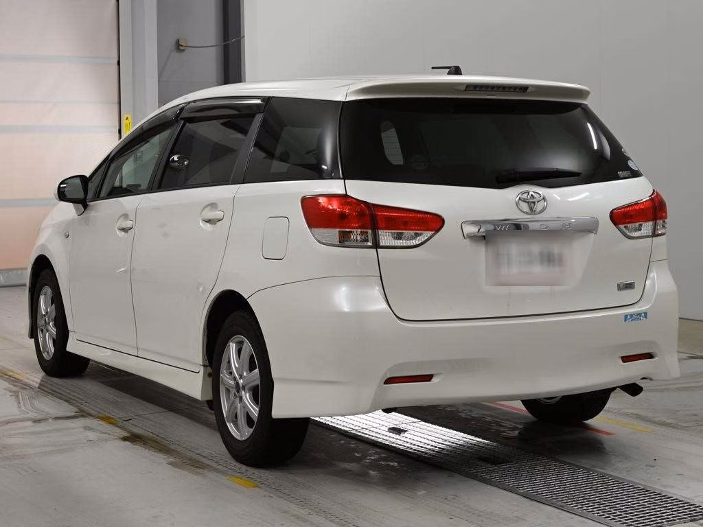 TOYOTA WISH