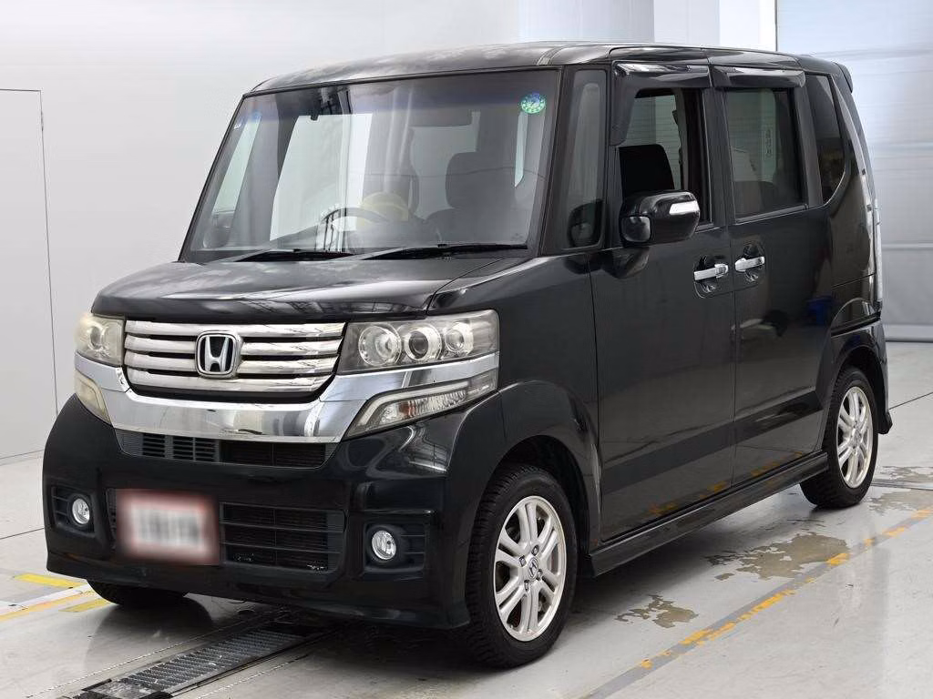 HONDA N-BOX