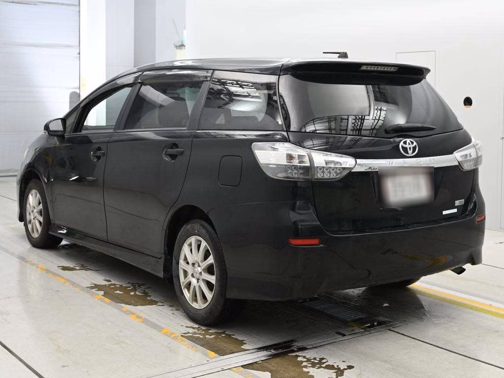 TOYOTA WISH