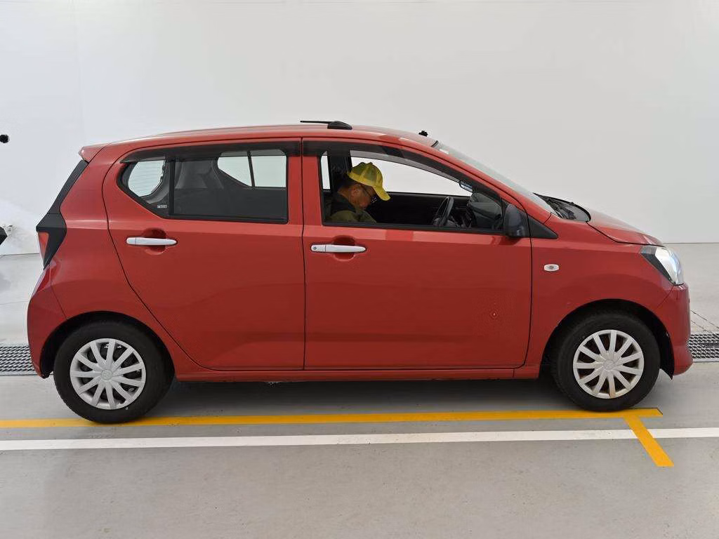 TOYOTA PIXIS EPOCH