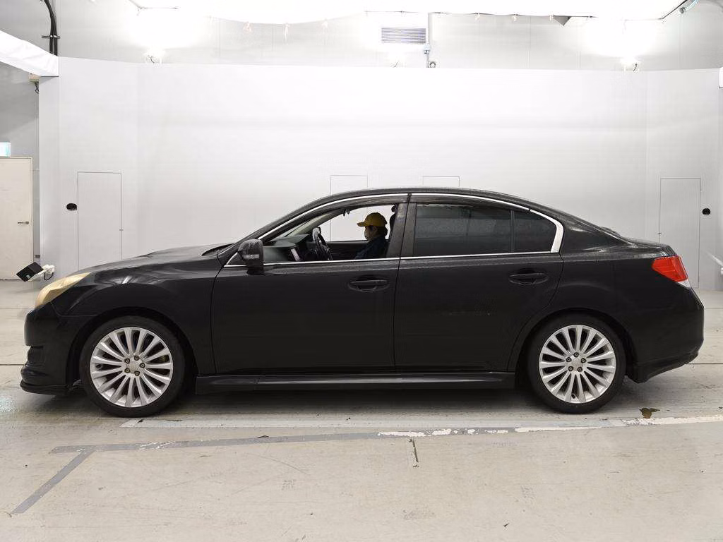 SUBARU LEGACY B4