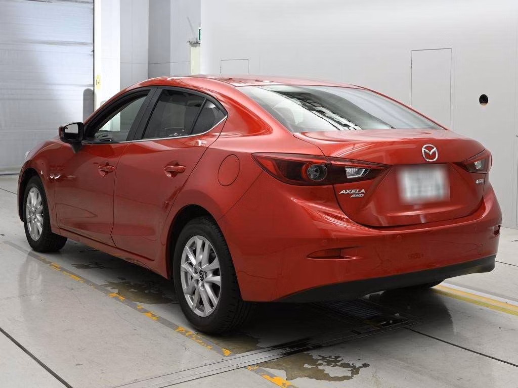 MAZDA AXELA