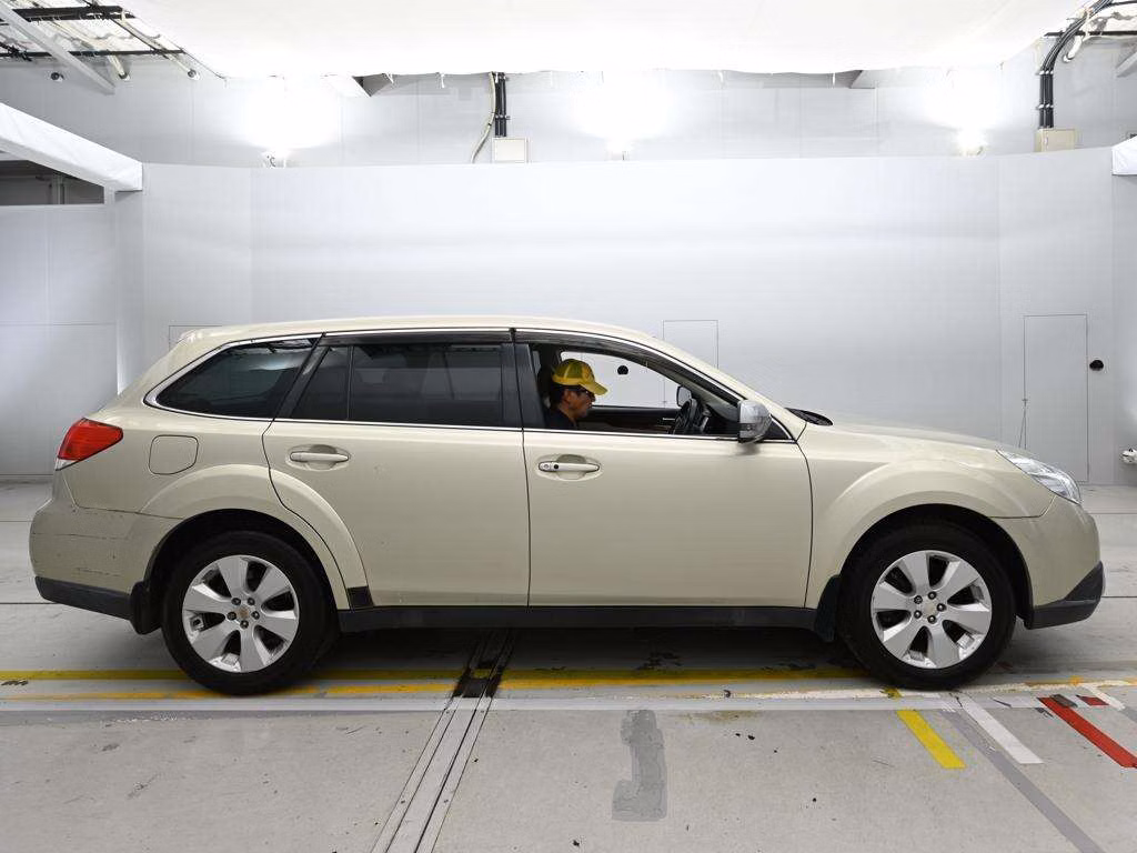 SUBARU OUTBACK