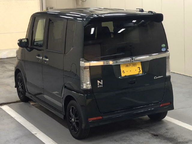 HONDA N-BOX