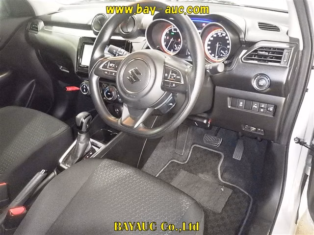 SUZUKI SWIFT