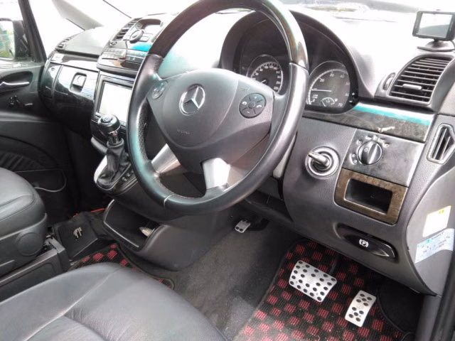 MERCEDES-BENZ V-CLASS