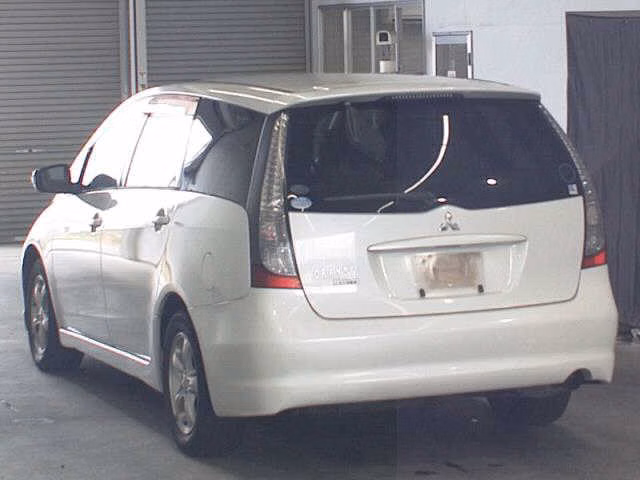 MITSUBISHI GRANDIS