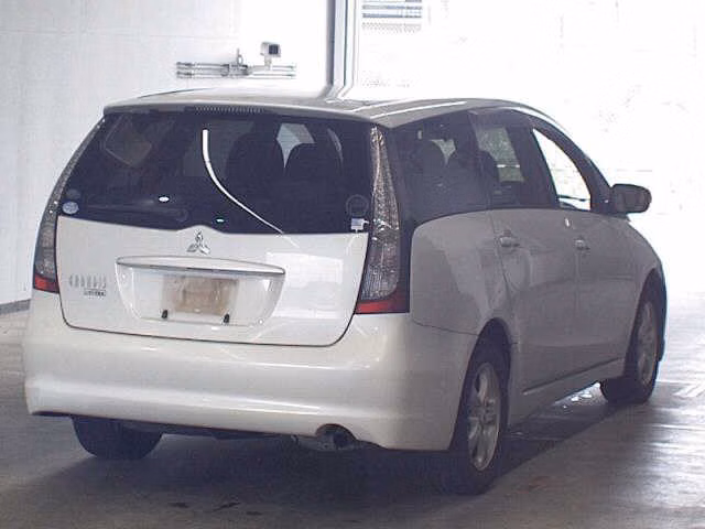 MITSUBISHI GRANDIS