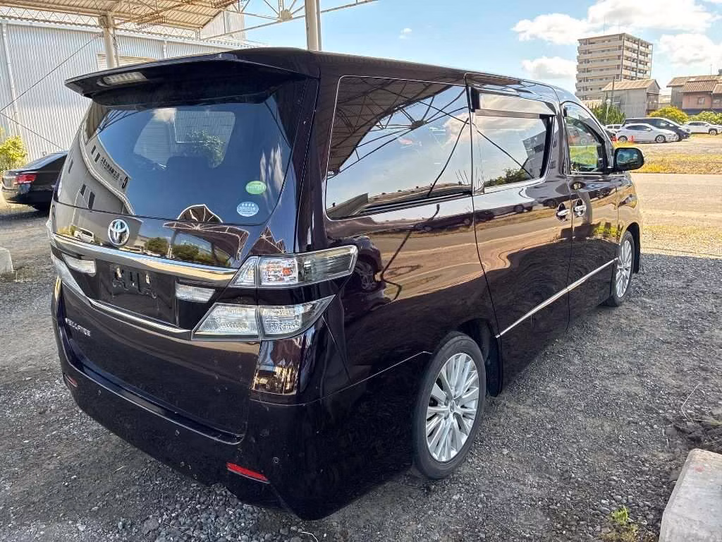 TOYOTA VELLFIRE