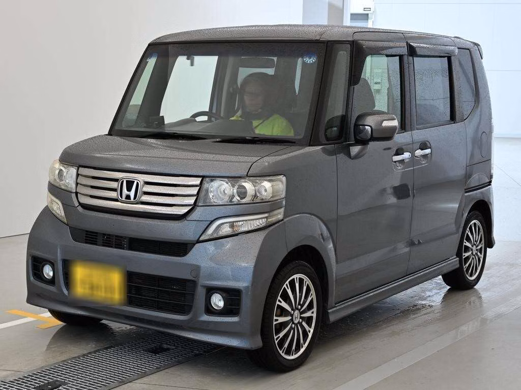 HONDA N-BOX