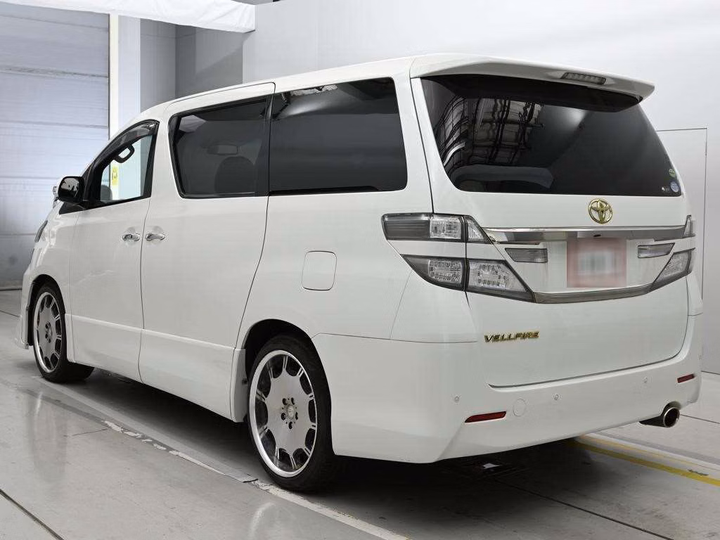 TOYOTA VELLFIRE