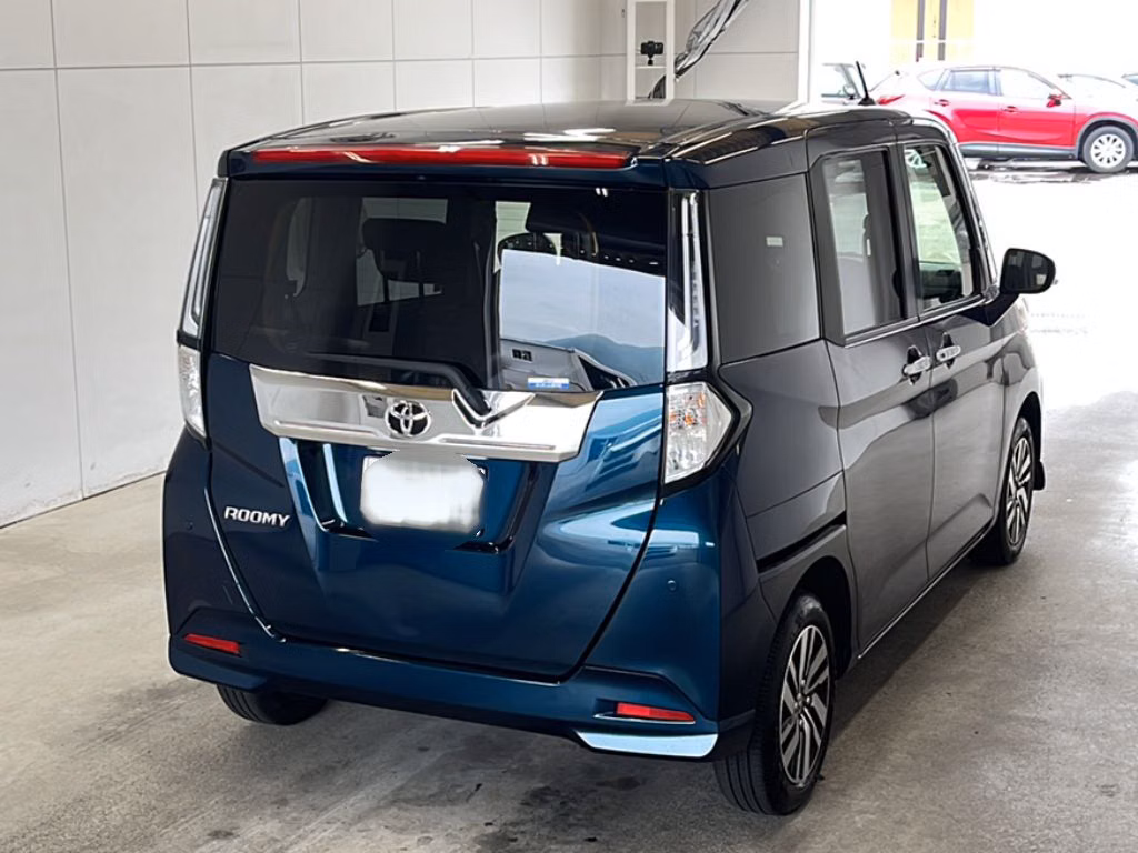 TOYOTA ROOMY