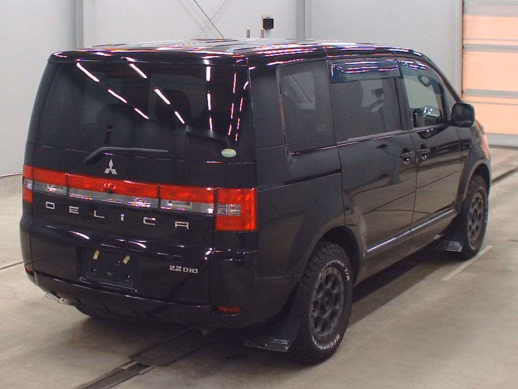 MITSUBISHI DELICA D:5