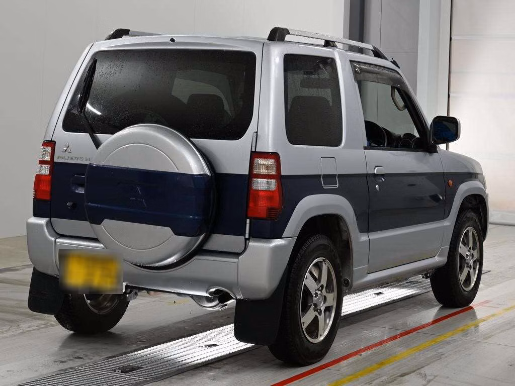 MITSUBISHI PAJERO MINI