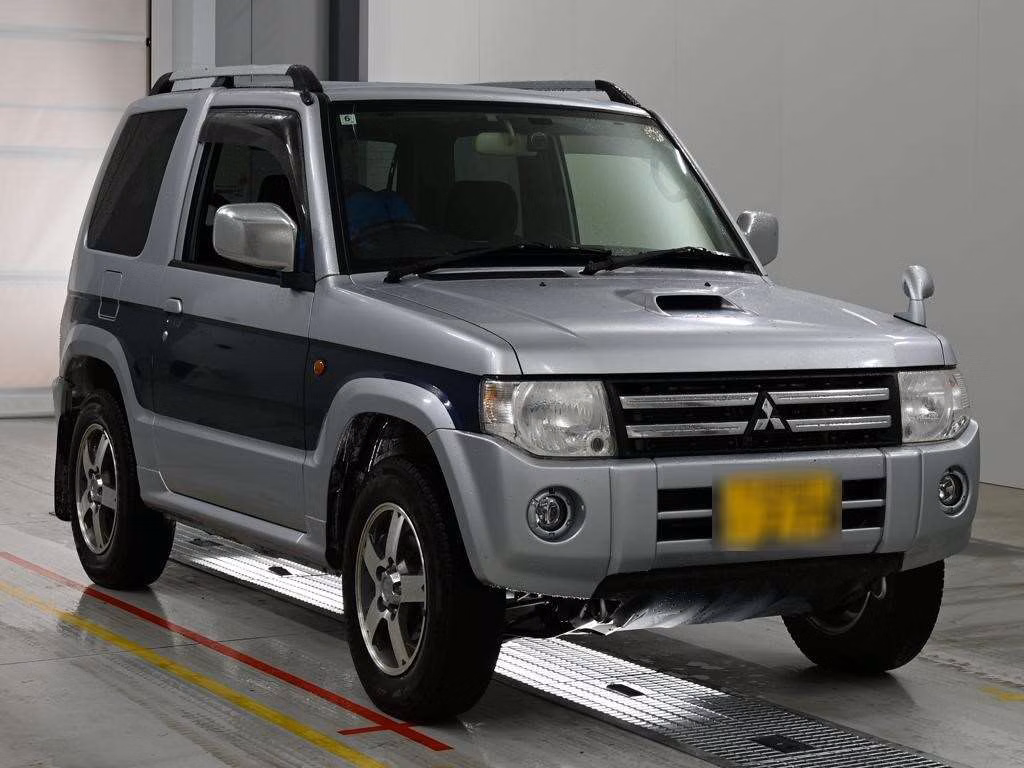 MITSUBISHI PAJERO MINI