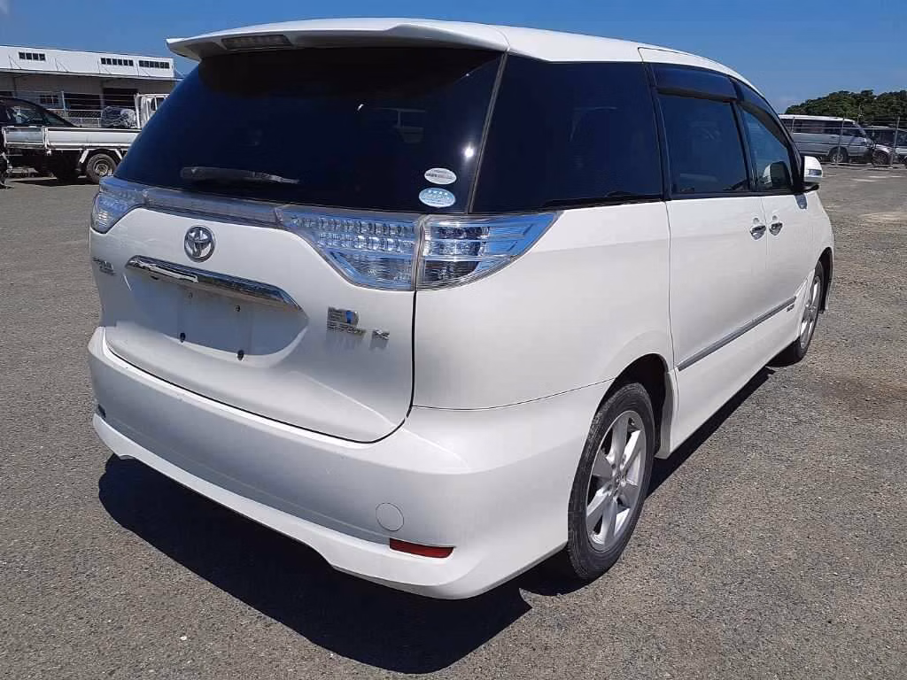 TOYOTA ESTIMA