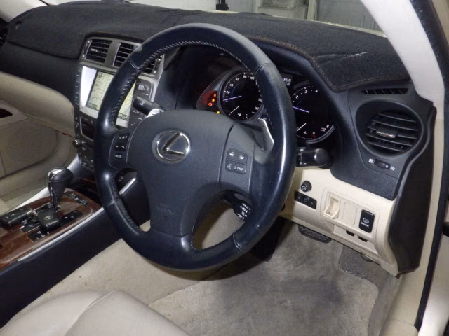 LEXUS IS250