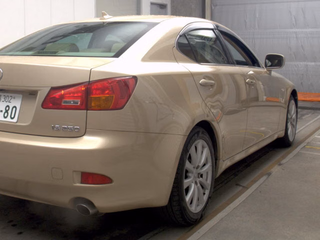 LEXUS IS250