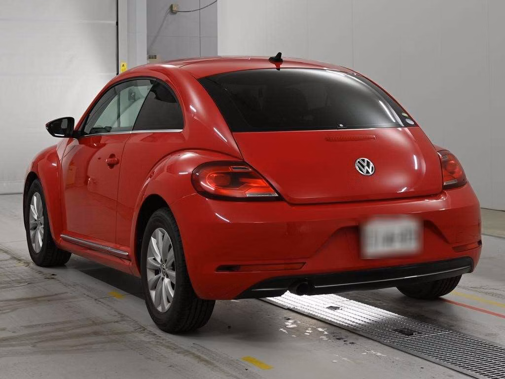 VOLKSWAGEN BEETLE