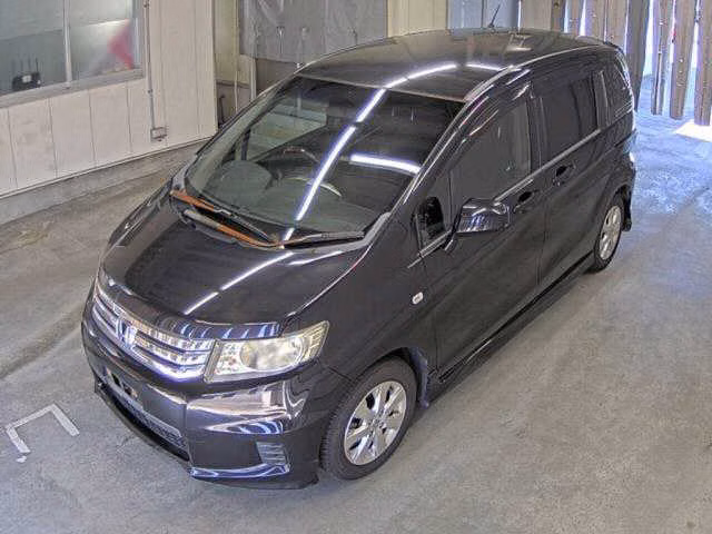 HONDA FREED SPIKE