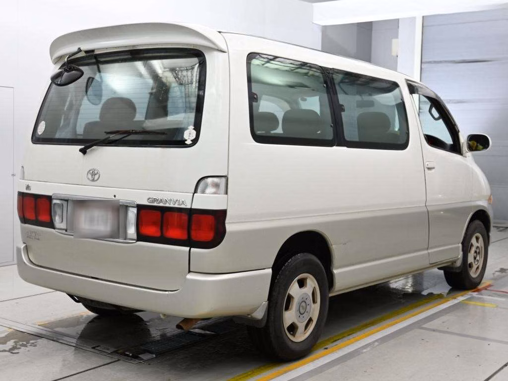TOYOTA GRANVIA