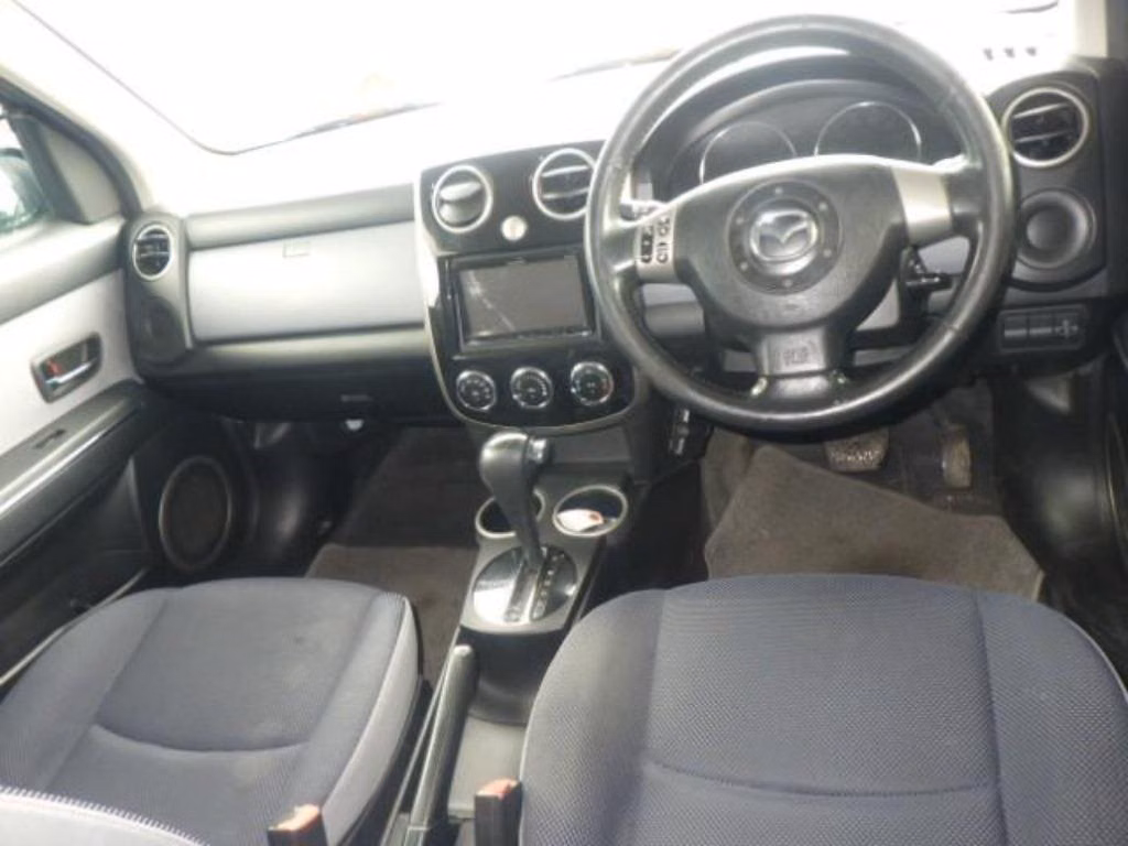 MAZDA VERISA