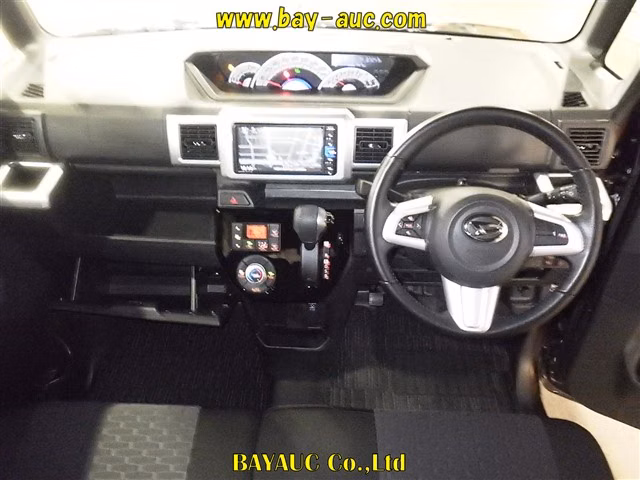 DAIHATSU WAKE