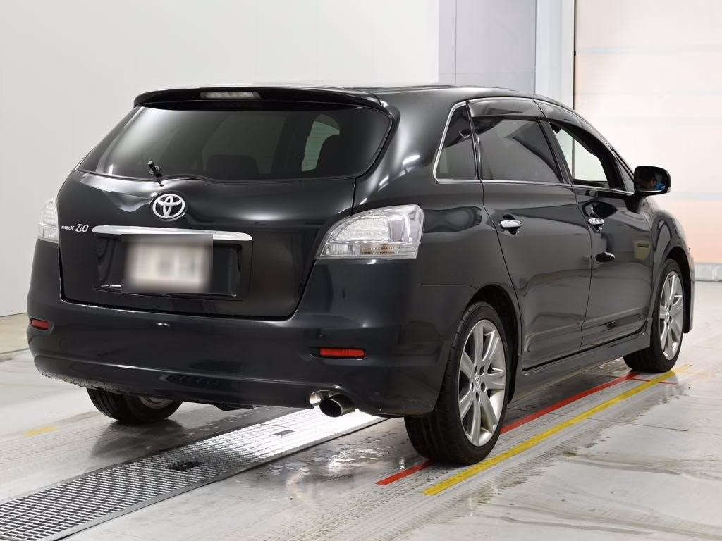 TOYOTA MARK X ZIO