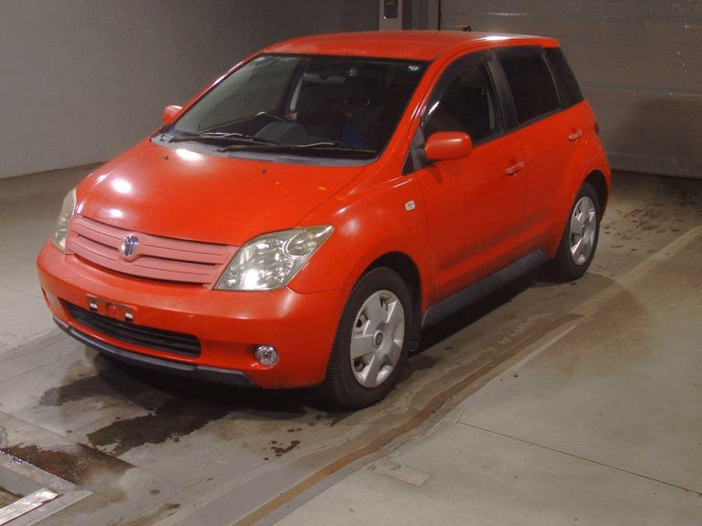 TOYOTA IST