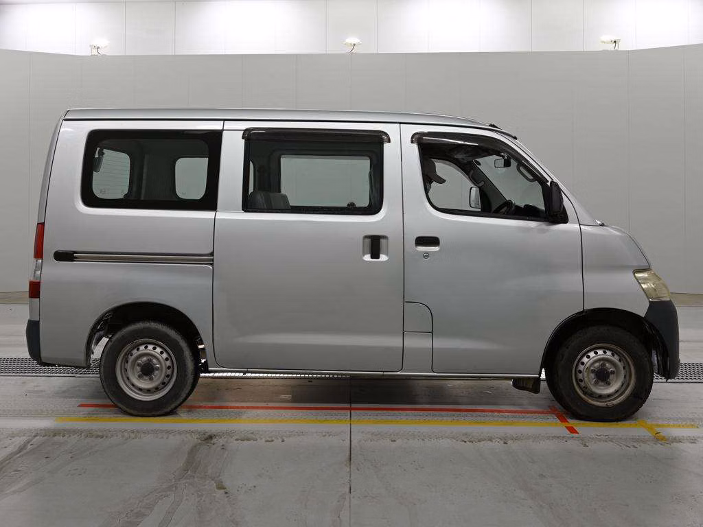 TOYOTA LITE ACE