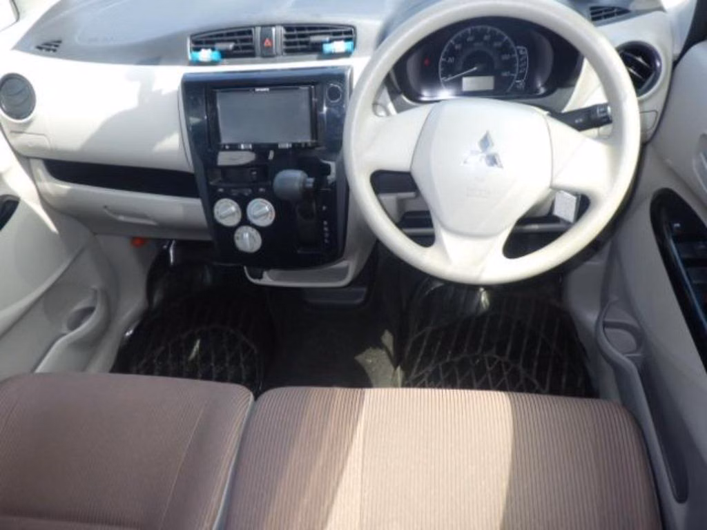 MITSUBISHI EK WAGON