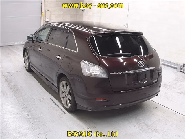 TOYOTA MARK X ZIO