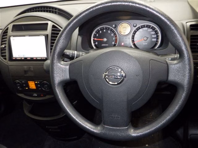 NISSAN LAFESTA