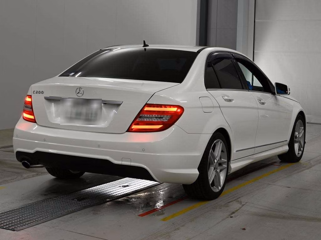 MERCEDES-BENZ C-CLASS