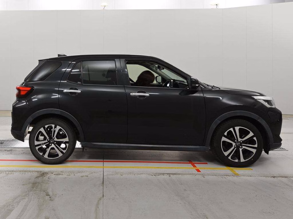DAIHATSU ROCKY
