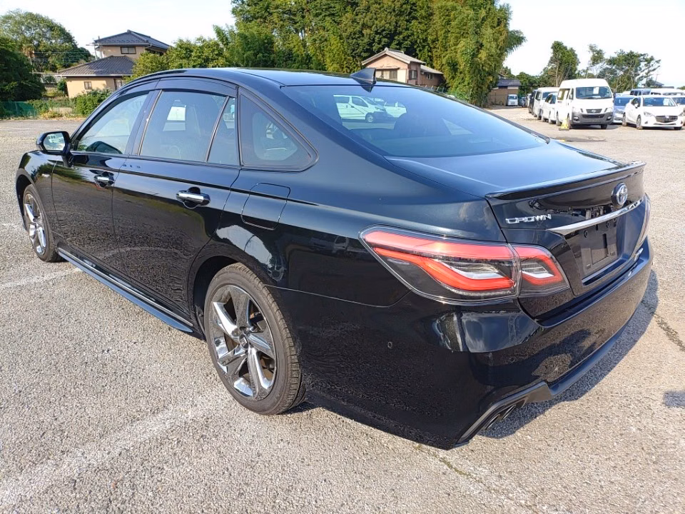 TOYOTA CROWN