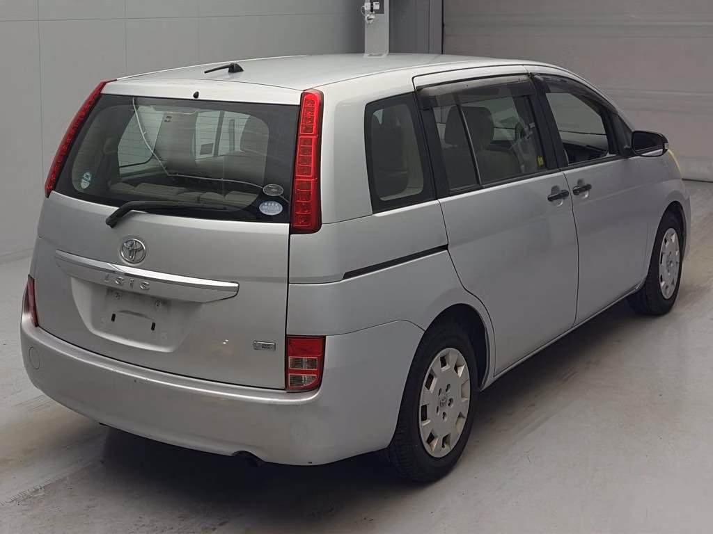 TOYOTA ISIS