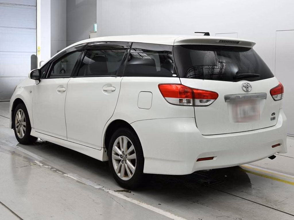 TOYOTA WISH
