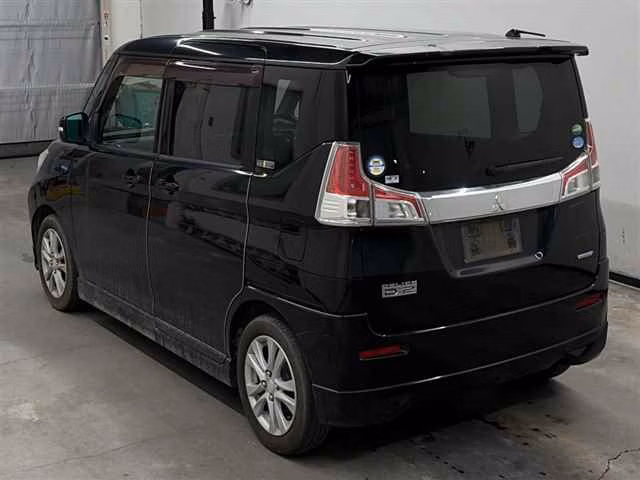MITSUBISHI DELICA D:2