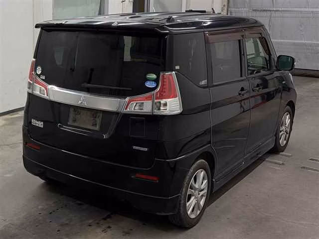 MITSUBISHI DELICA D:2