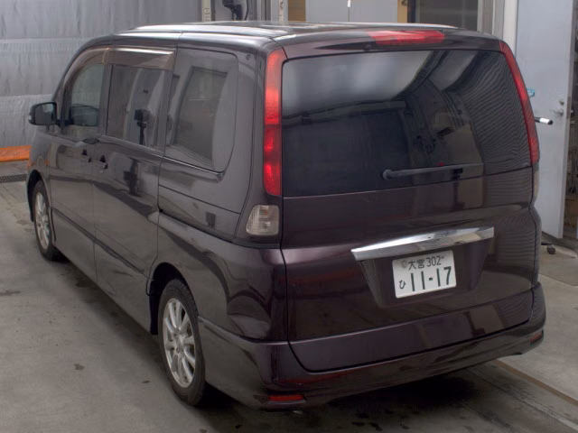 NISSAN SERENA