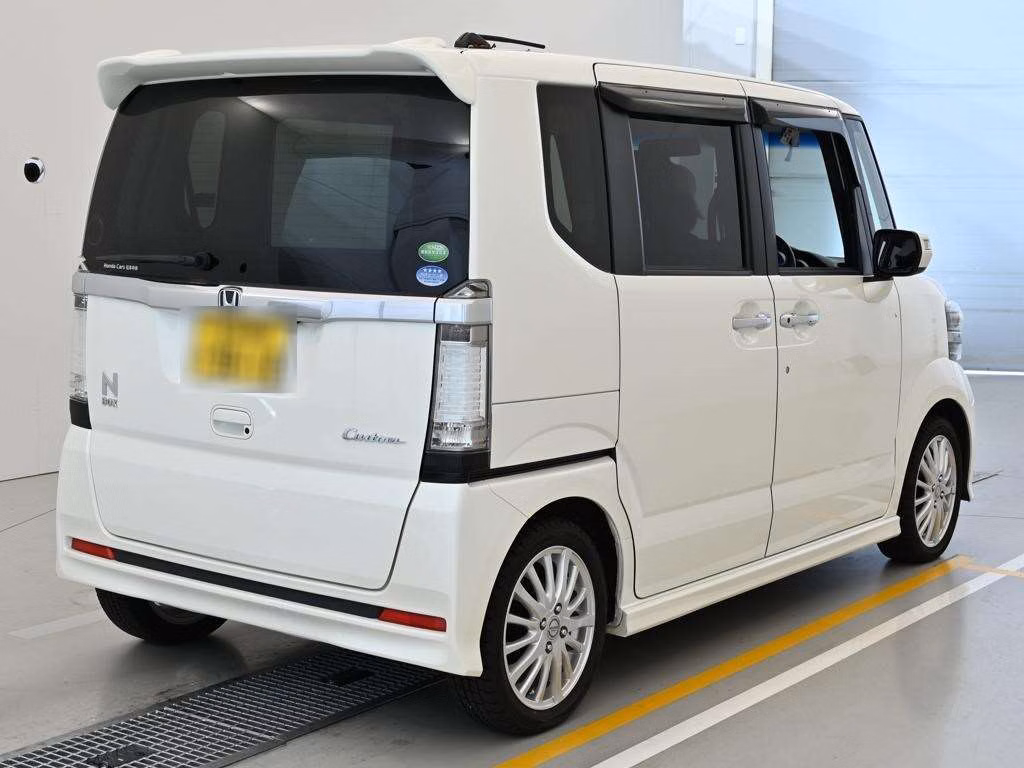 HONDA N-BOX