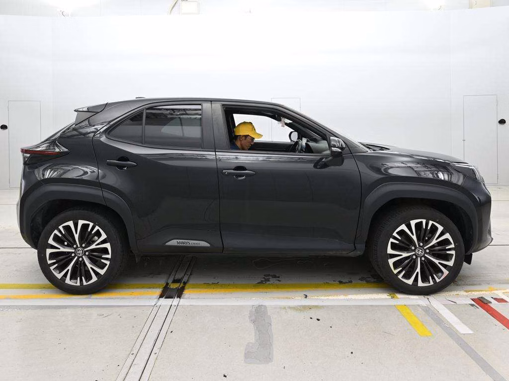 TOYOTA YARIS CROSS