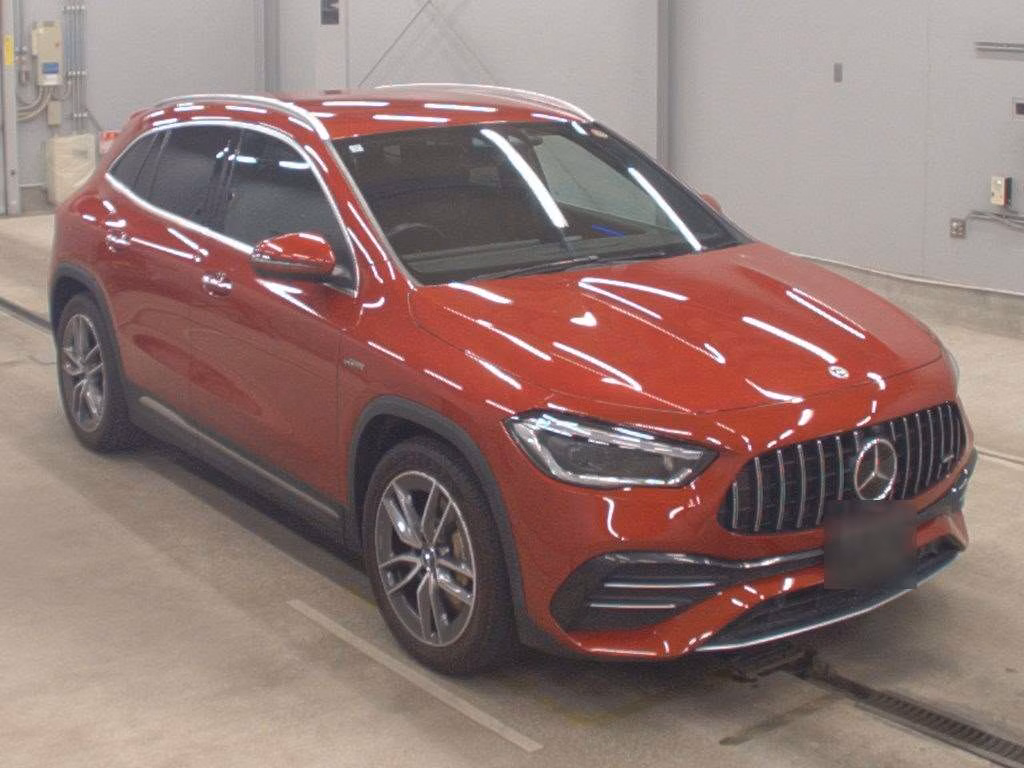 MERCEDES-BENZ GLA-CLASS