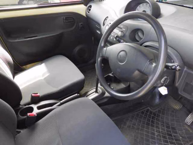 DAIHATSU ESSE