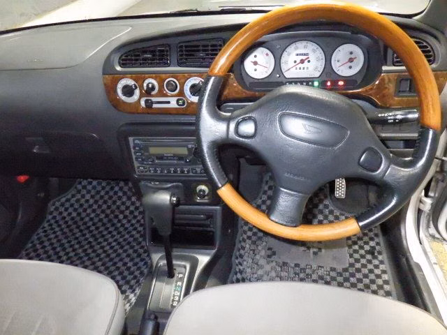 DAIHATSU MIRA GINO